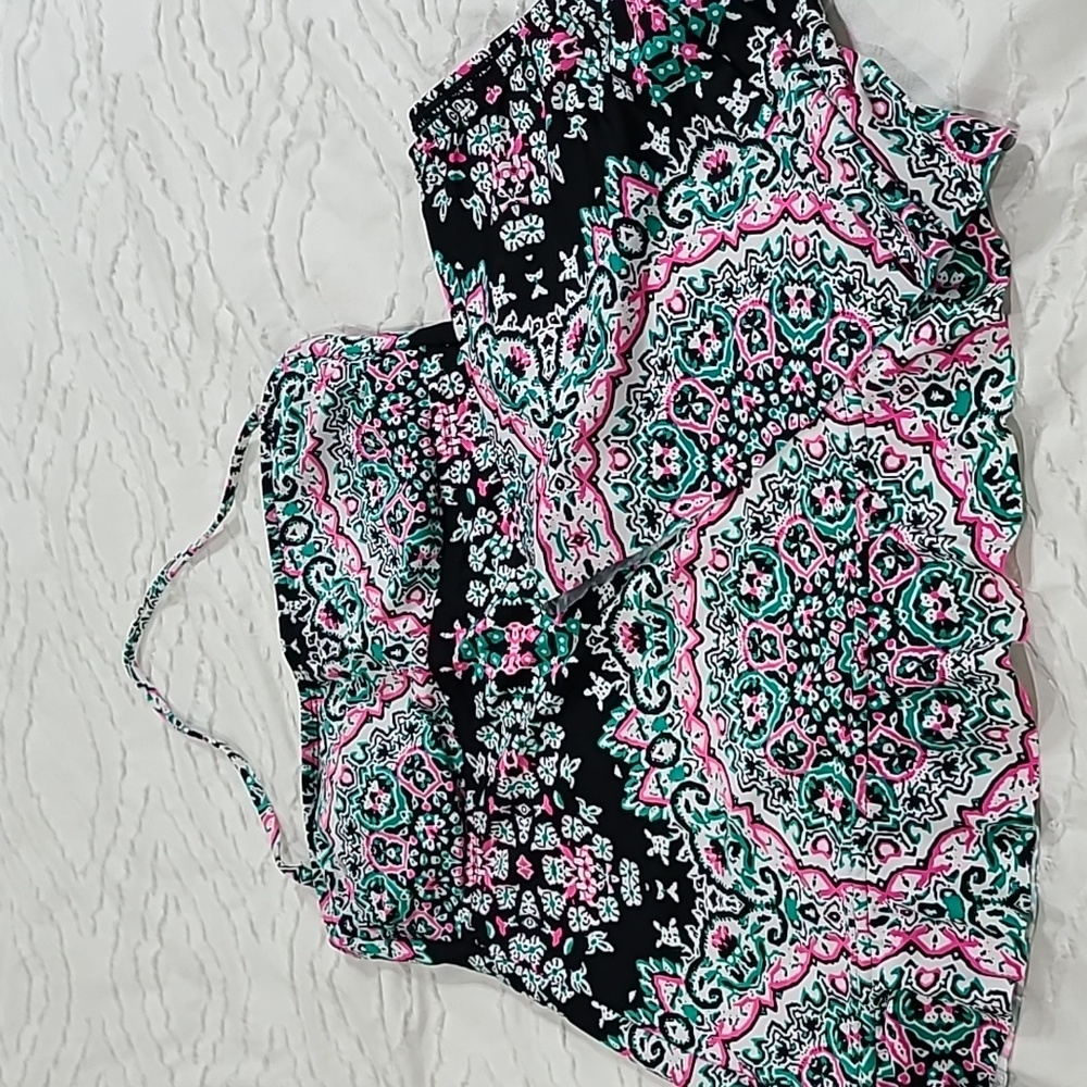 KENNETH COLE TWO PIECE SWIMSUIT SIZE M.